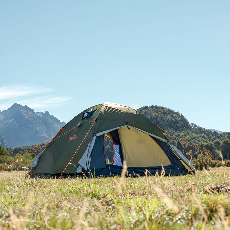 Carpa Touring 5 + Bolsa De Dormir Polar 300 0°C