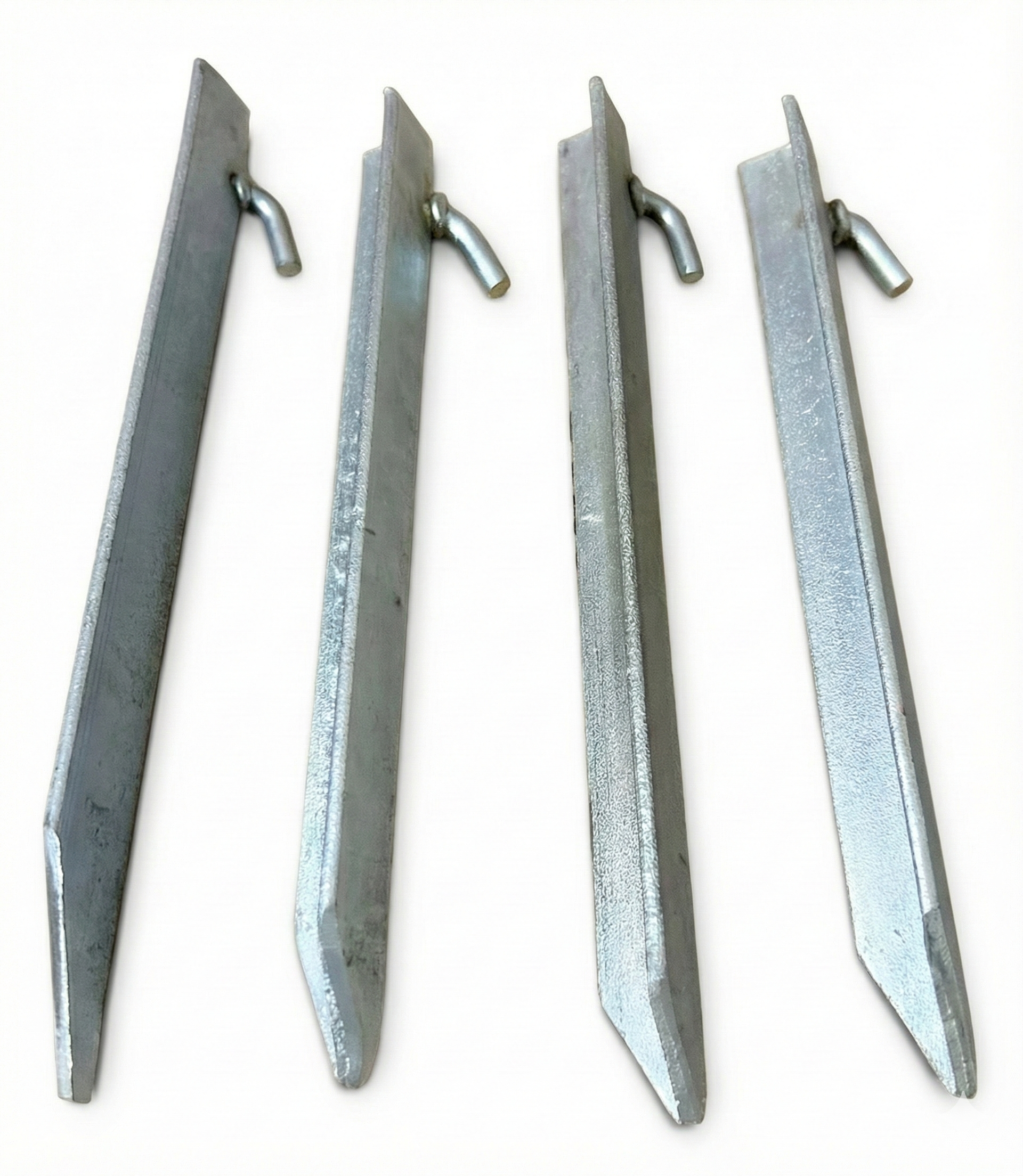 Estacas de Chapa Zincada en Ángulo 35 cm - 4 Unidades